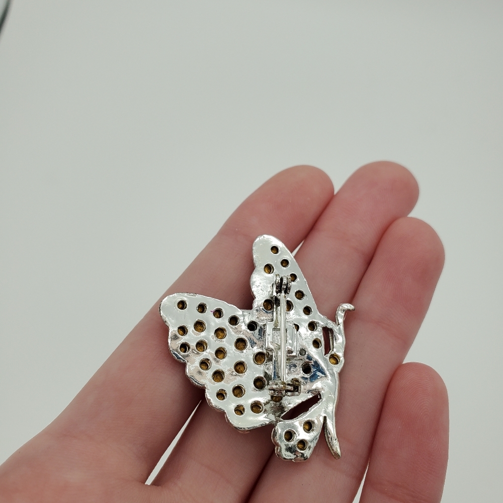 Rhinestone butterfly pin - Picture 3 of 3